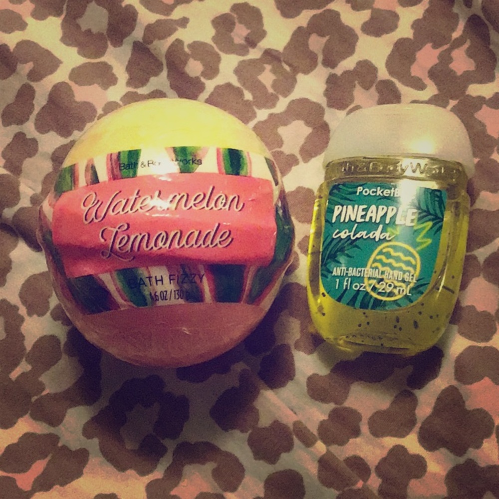 Bath $ Body: bath fizzy & anti bacterial gel